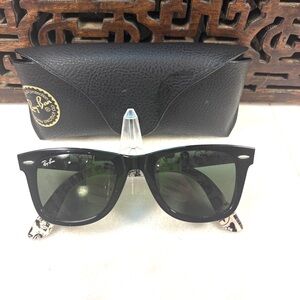 Ray-Ban Wayfarer Special Series Comics Sunglasses with Case